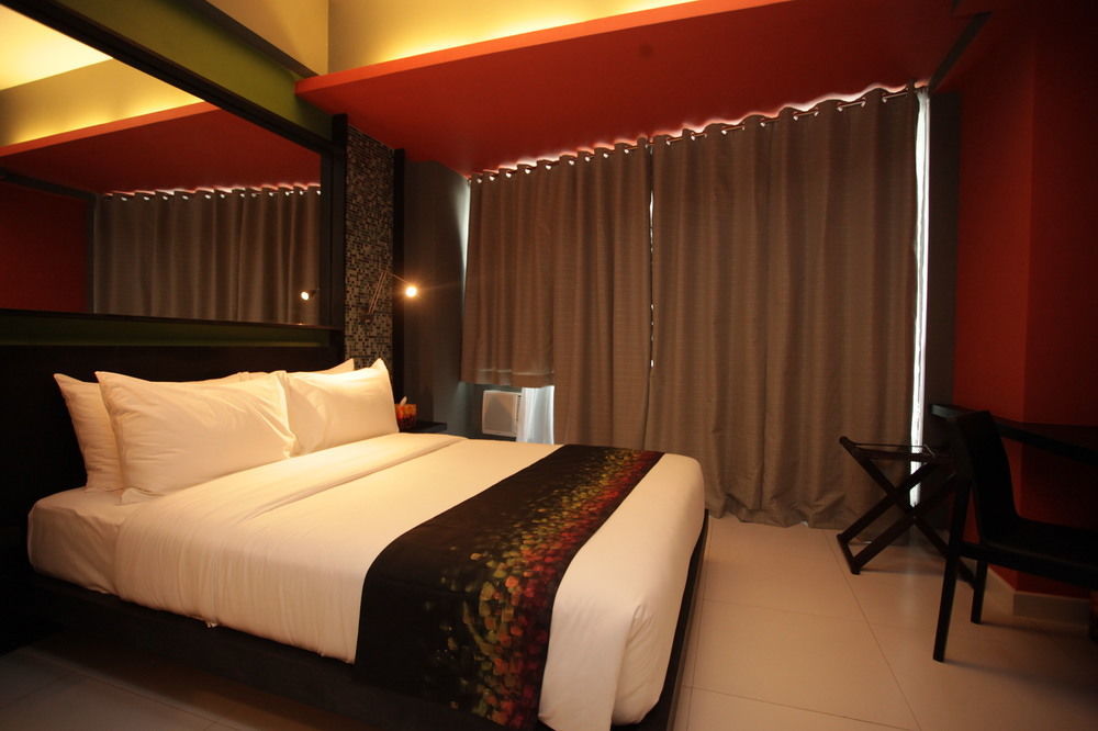Kl Serviced Residences Managed By Hii Makati City Bagian luar foto